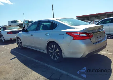 2016 Nissan Altima 2.5 Sr z USA, uszkodzony, nr VIN 1N4AL3AP9GC266981